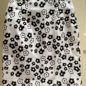 Black and white pencil skirt